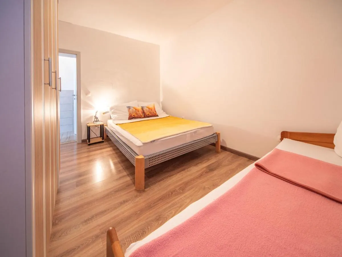 Apartment Fruk-2 By Interhome Jadranovo